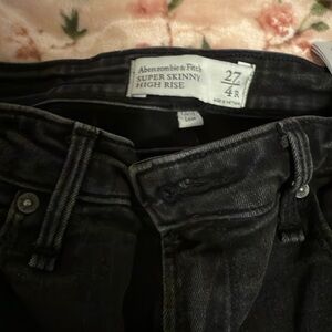 Abercrombie & Fitch Dark Wash Super Skinny Jeans